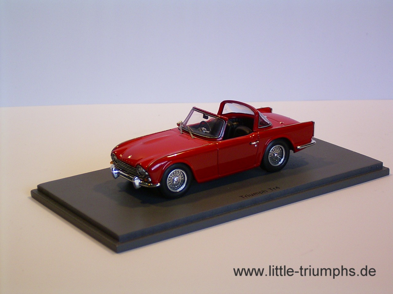 Triumph TR 4